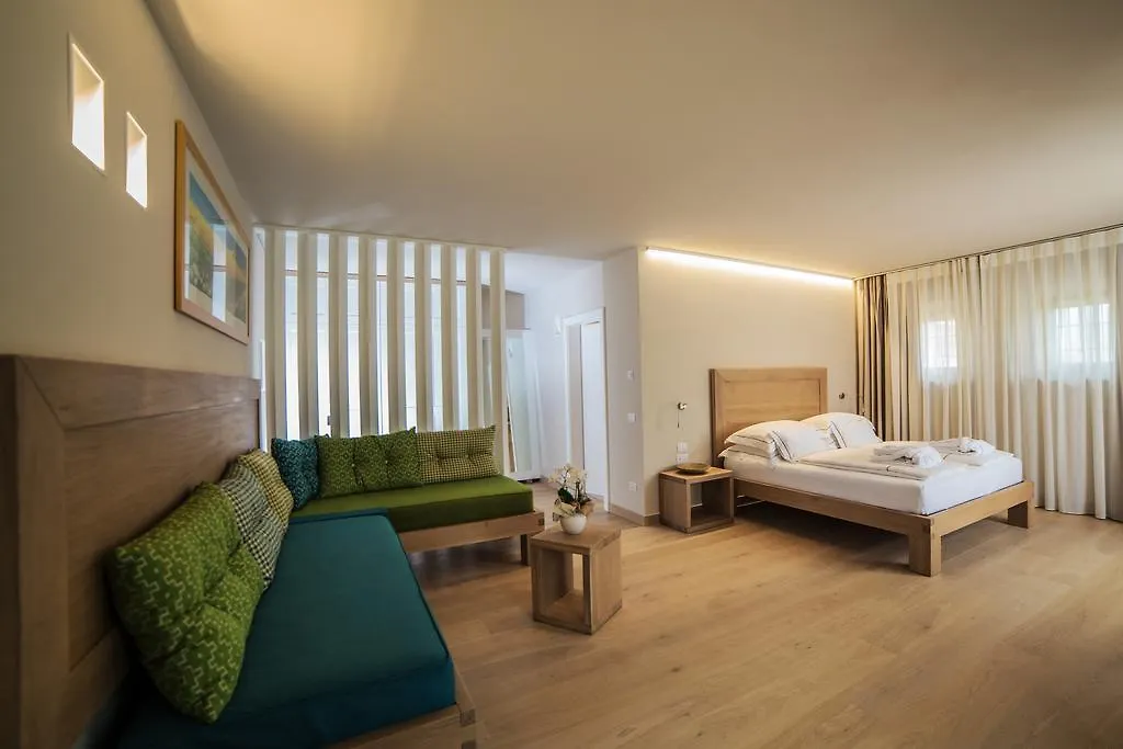 Agriturismo La Pertica コステロマーノ