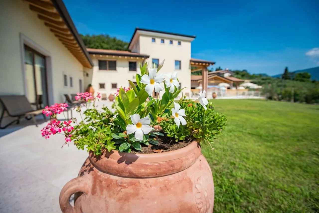 Agriturismo La Pertica Costermano 0*,  Italy